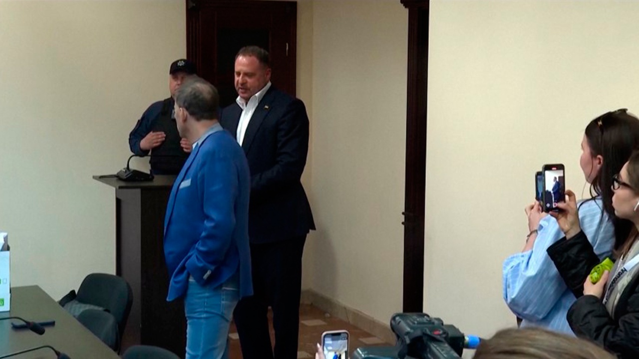 Ермака отправили под стражу на два месяца с залогом в 140 млн гривен