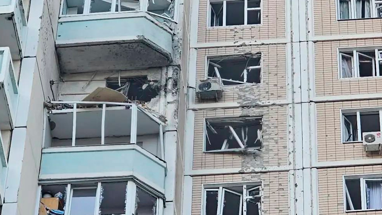 Три человека погибли в Подмосковье при массированной атаке дронов