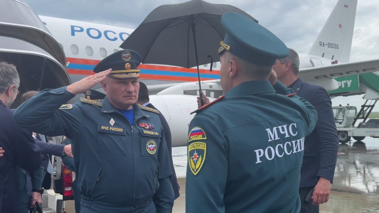 Глава МЧС России Куренков прилетел в Дагестан