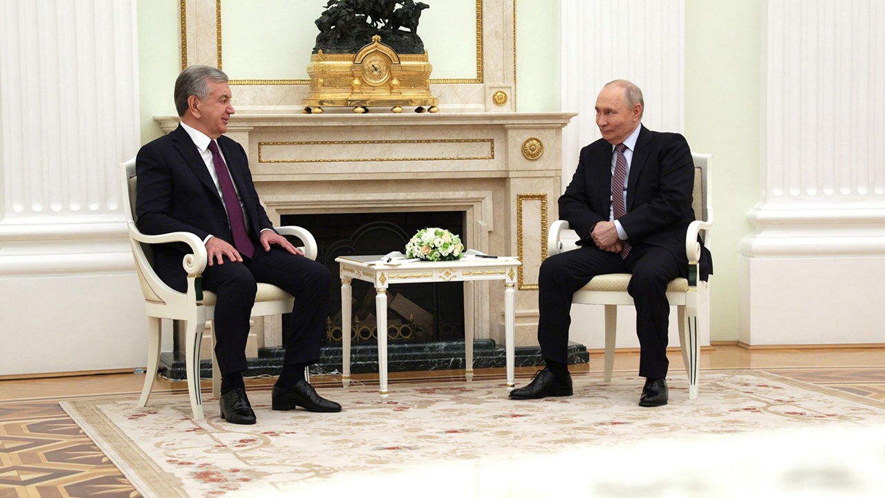 Путин и Мирзиеев обсудили по телефону сотрудничество России и Узбекистана