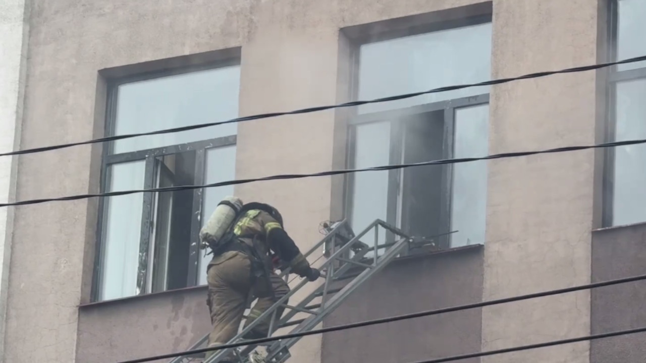 Открытое горение ликвидировали в иркутском НИИ