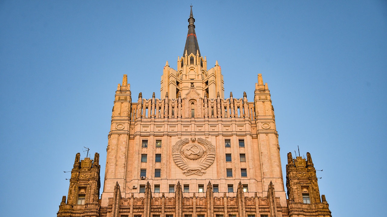 МИД РФ: Россия продолжает контакты с Украиной на рабочем уровне