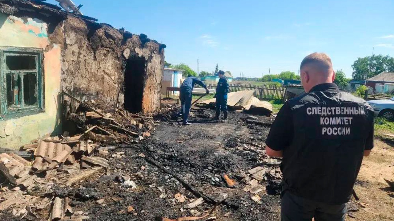 Дело возбудили после гибели шести человек при пожаре в Омской области