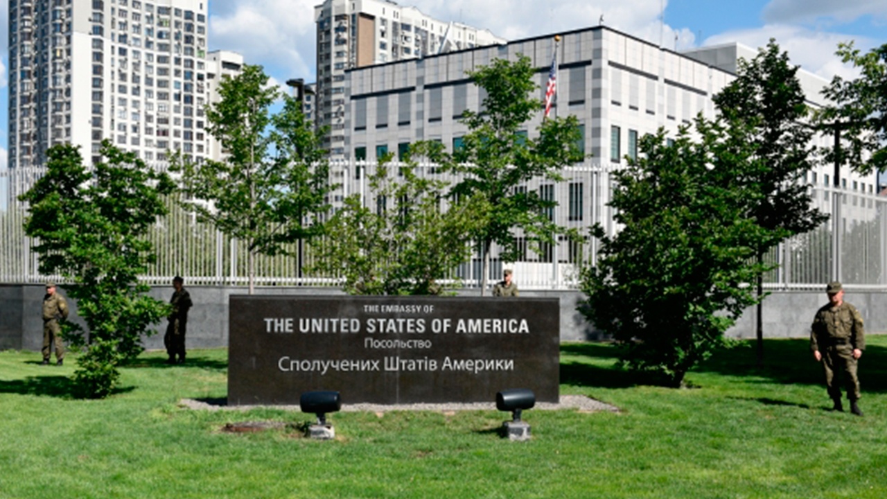 Посольство США опровергло слова Каллас об эвакуации из Киева