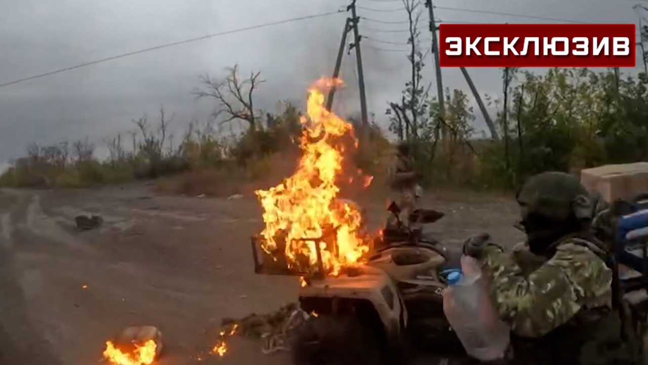 Морпехи спасли груз из пожара после попадания вражеского дрона