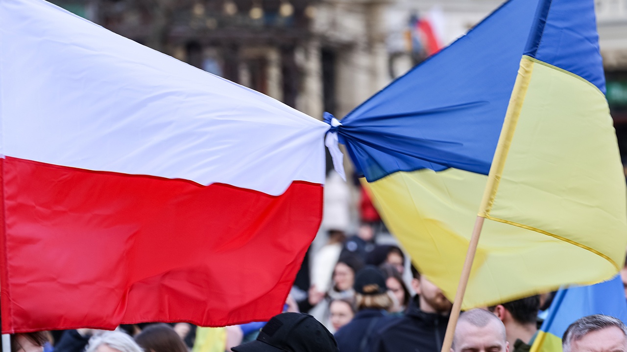 В польских городах заговорили об отказе от украинских званий «спасителей»