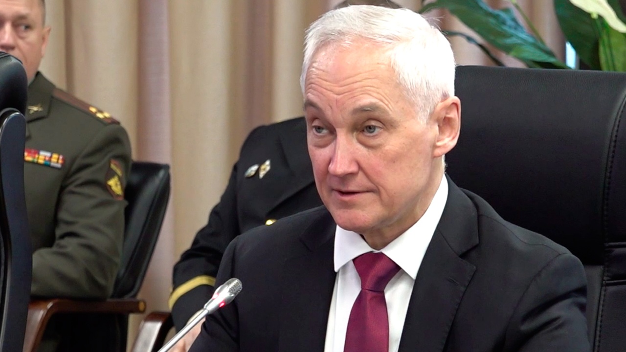  Белоусов встретился с министром обороны Таджикистана