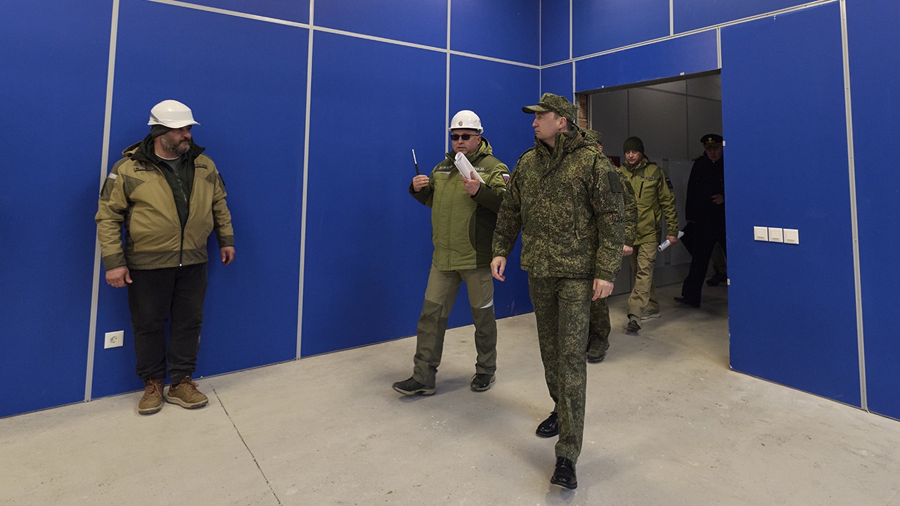 Замминистра обороны РФ проинспектировал строительные работы в Мурманской области