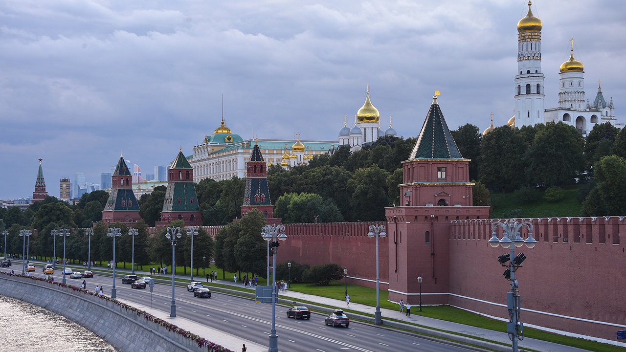 Путин в формате тет-а-тет провел встречу со Шредером 