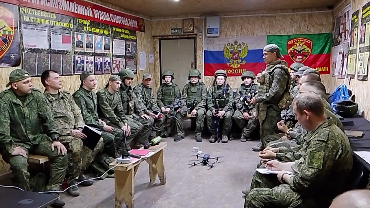 Бойцы войск БпС с передовой связались по телемосту со студентами Самары