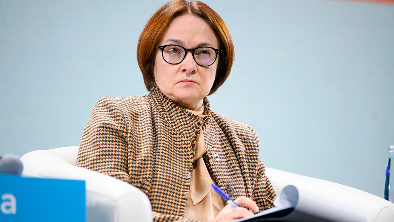 Песков призвал не строить теорий заговора вокруг больничного Набиуллиной