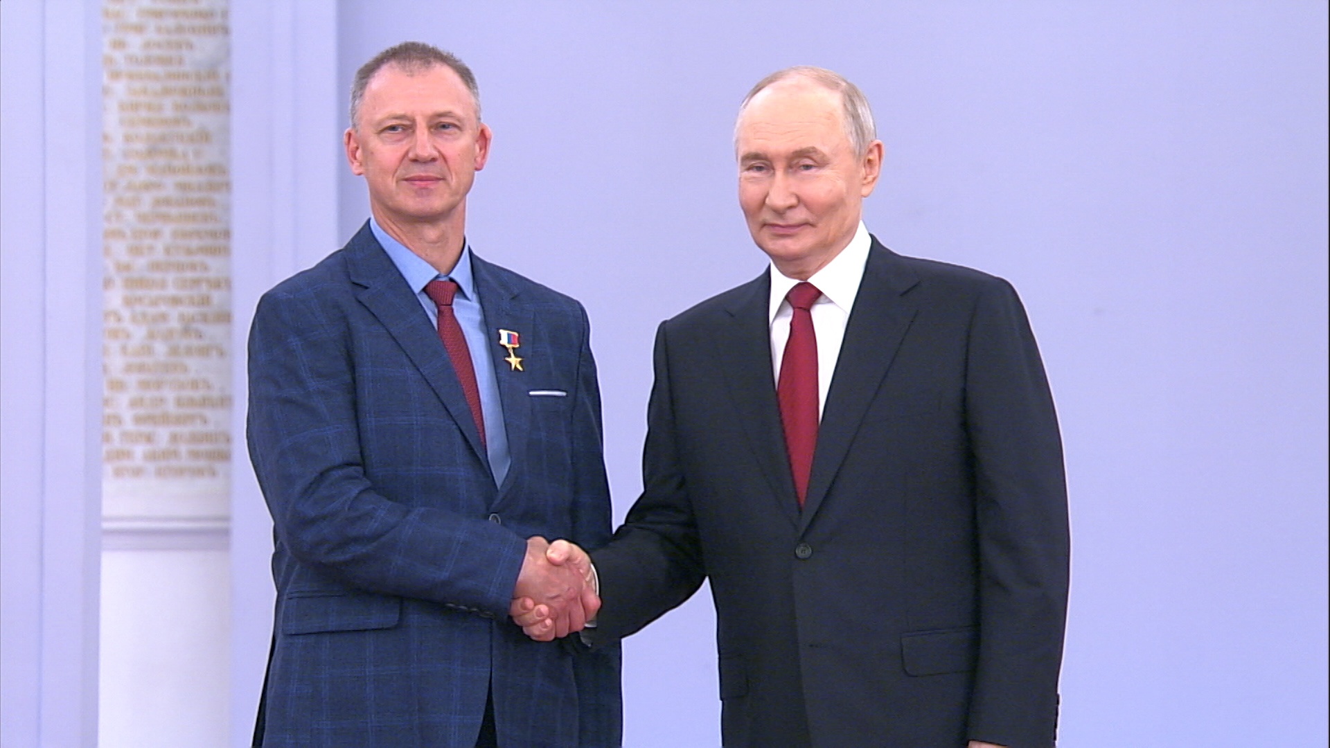 Путин наградил медалью Героя Труда машиниста рудника «Уралкалия»