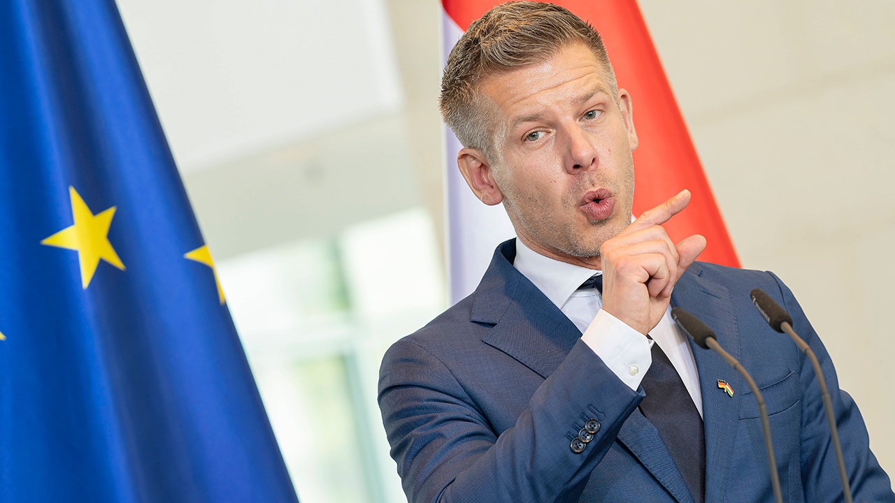 Венгрия согласилась на начало переговоров о вступлении Украины в ЕС