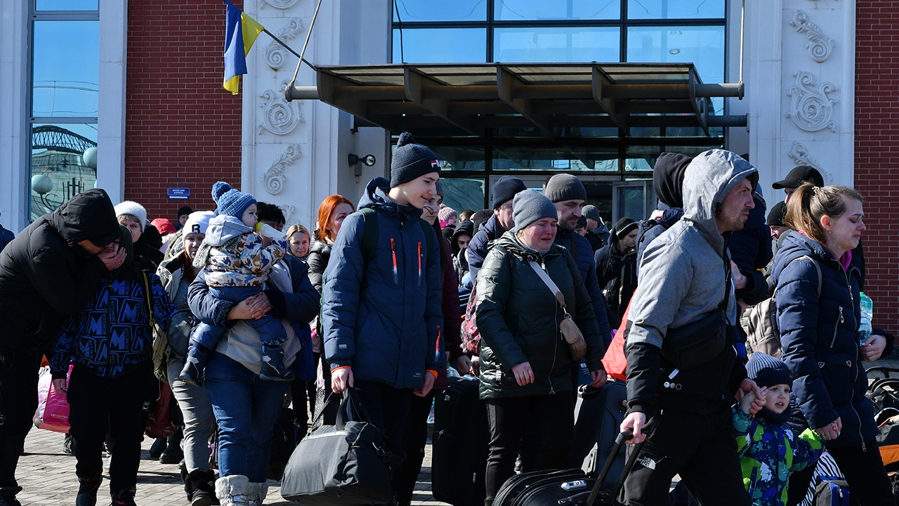 Киев принудительно начал эвакуировать из Краматорска семьи с детьми