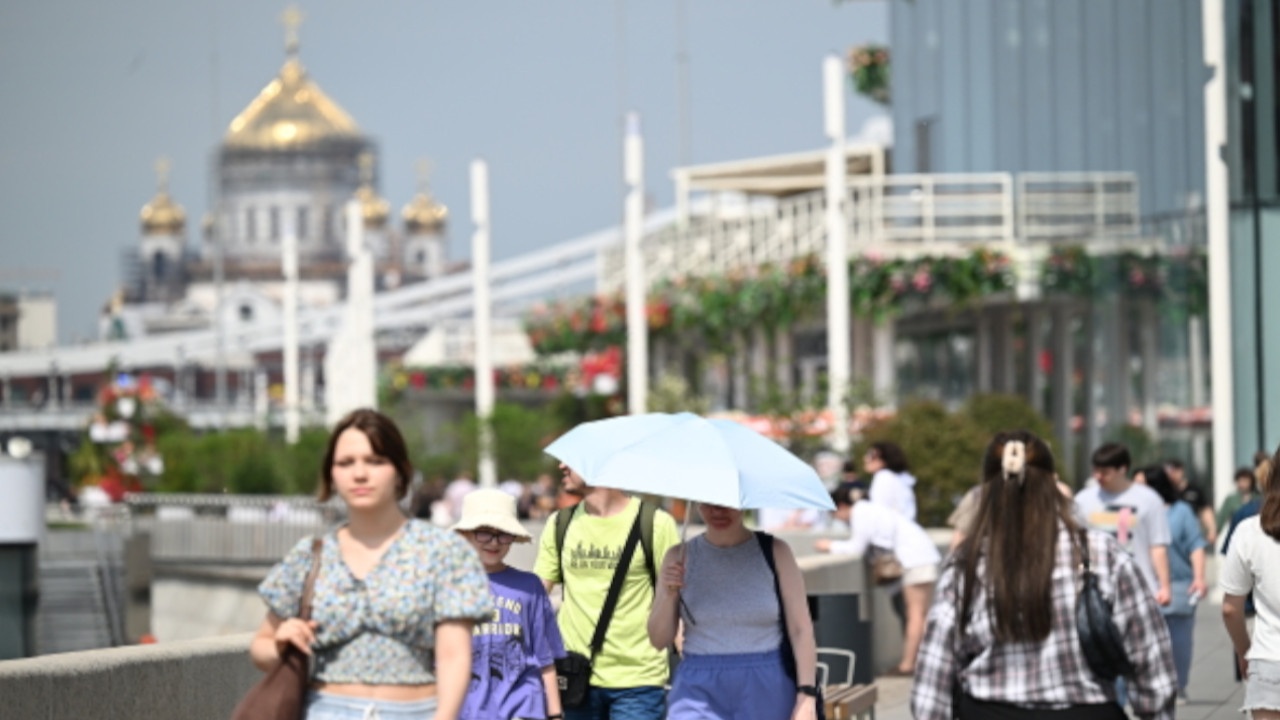 ВЦИОМ: признаки престижа в России за 20 лет сместились на социальные гарантии