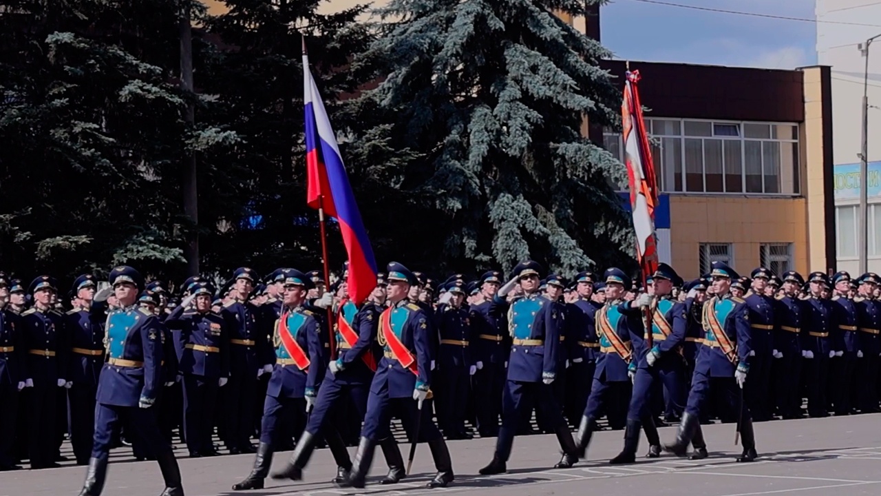 Молодые офицеры закончили обучение в вузах Воздушно-космических сил 