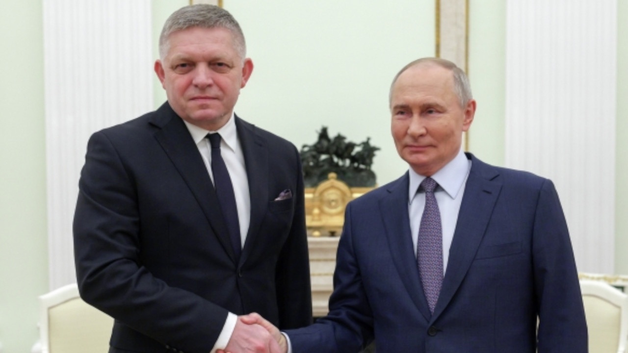 Фицо заявил о готовности использовать любой шанс для диалога с Путиным