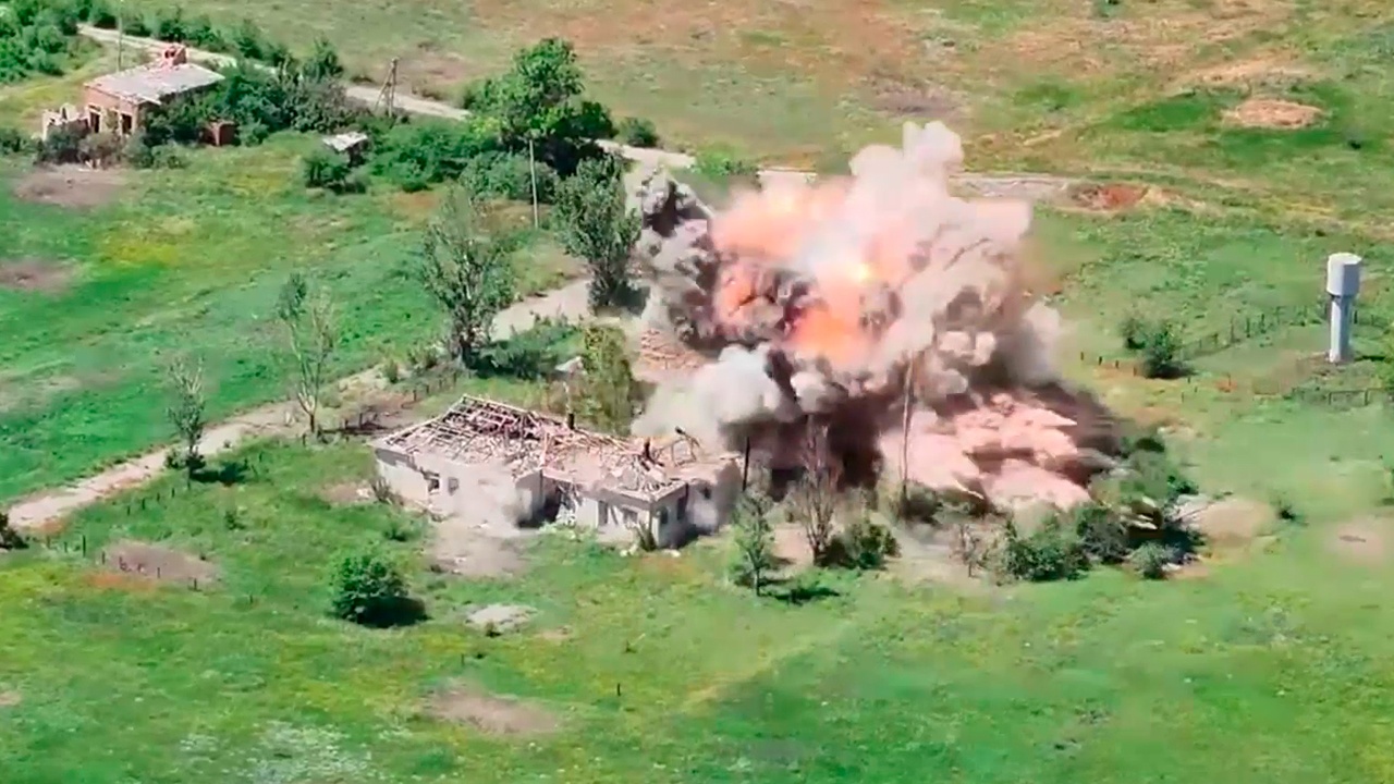 Снаряды «Торнадо-С» обрушились на боевиков в Запорожской области