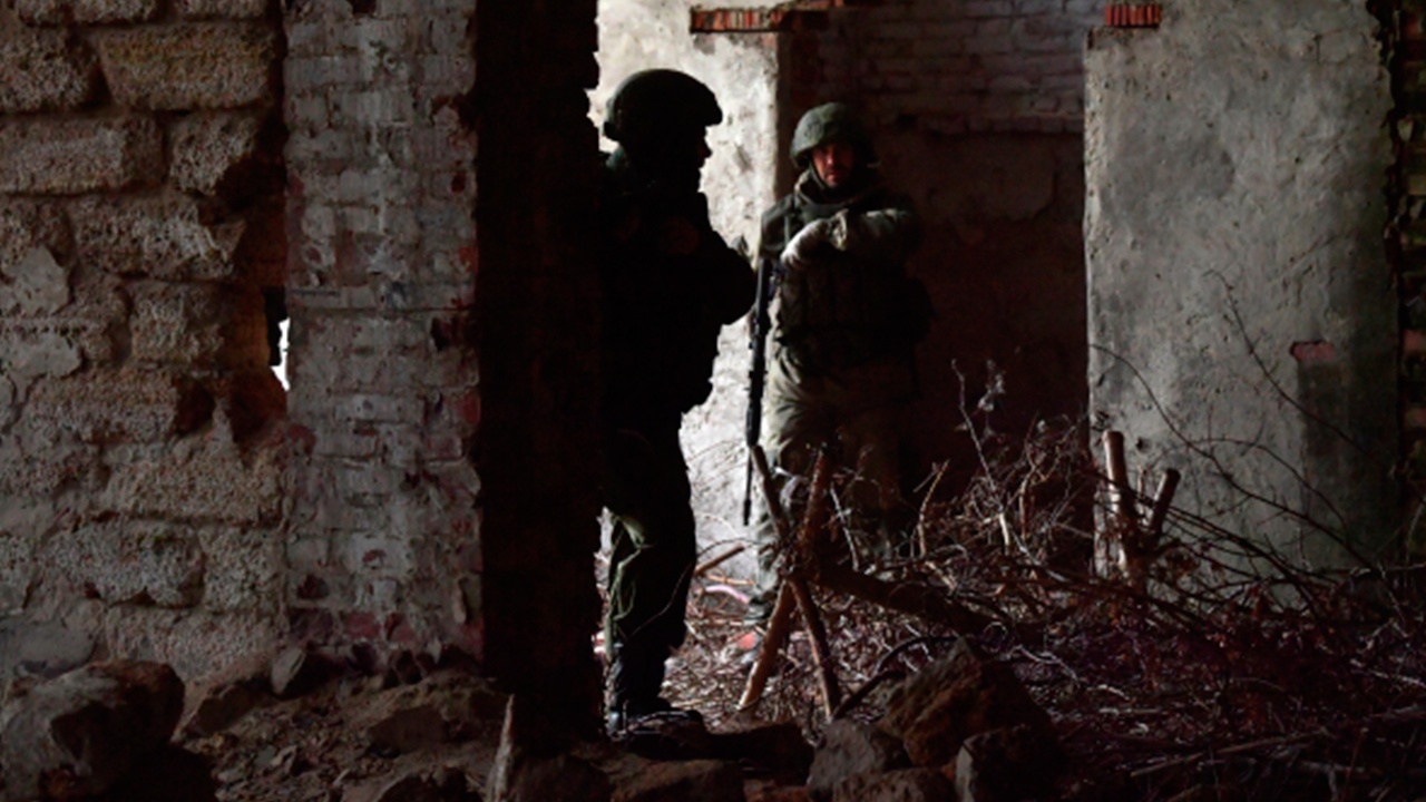 Российские войска за сутки освободили 127 зданий в Константиновке