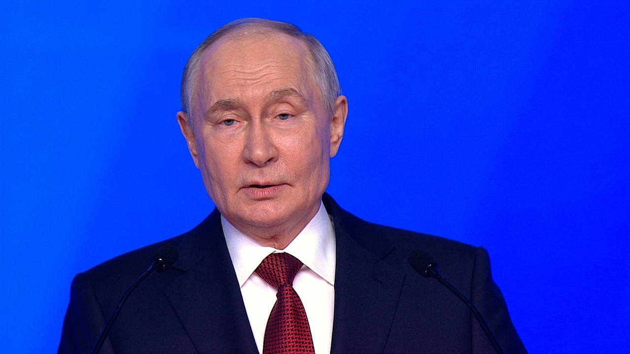 Путин посоветовал политикам меньше сидеть в мессенджерах