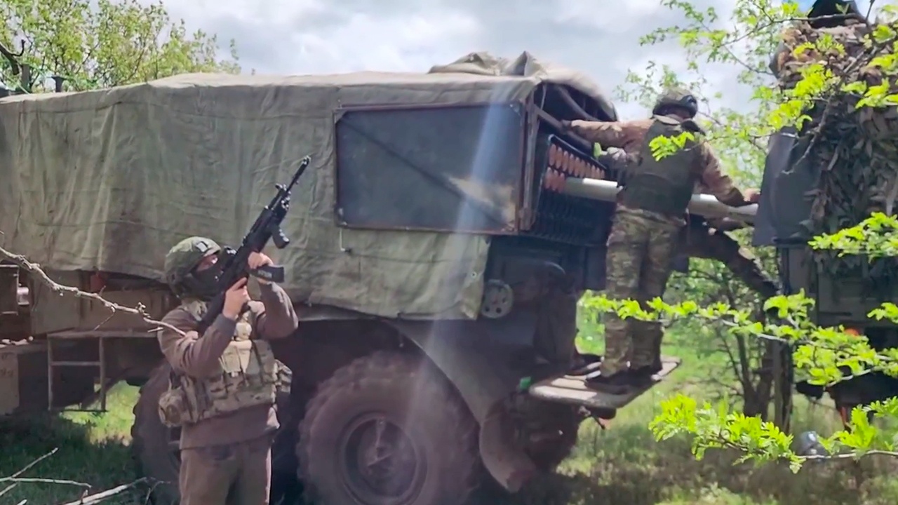 Десантники-новороссийцы обрушили мощь «Града» на головы боевиков ВСУ