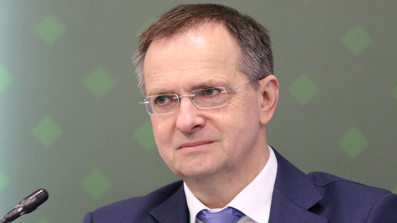 Мединский поддержал идею объединить экзамены по истории и обществознанию