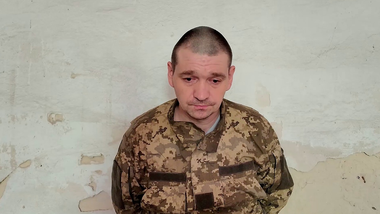 Солдат ВСУ сдался в плен после захода в первый же дом в Константиновке