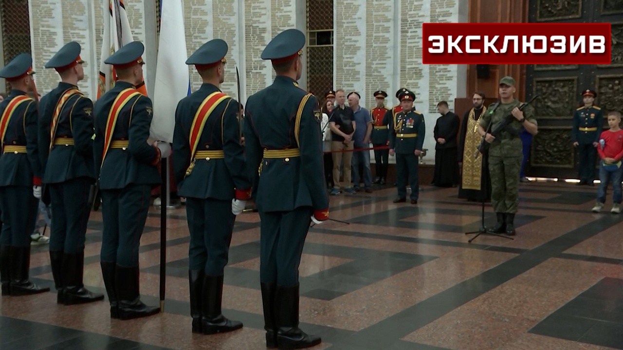 Военнослужащие Преображенского полка приняли присягу на Поклонной горе