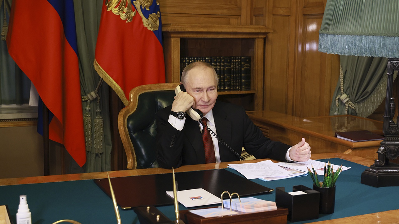 Путин и Трамп договорились вновь созвониться в ближайшее время