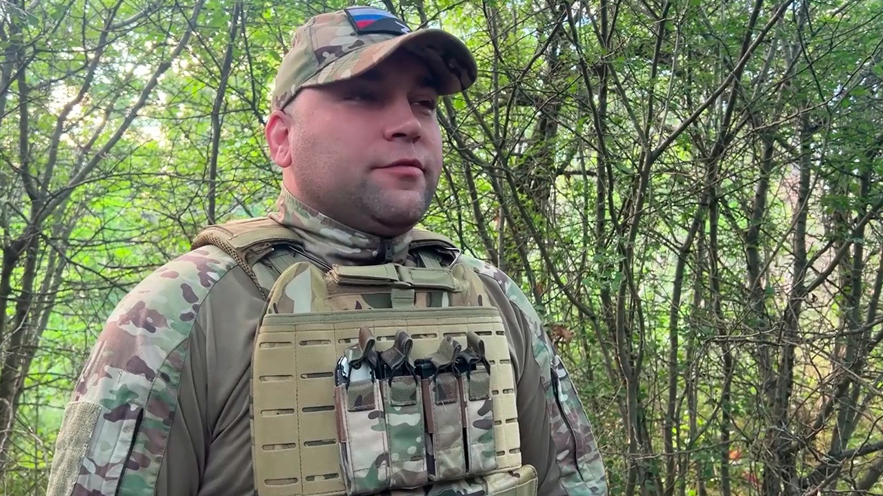 Комбат заявил, что боевики в Красном Лимане трусливо прячутся в подвалах