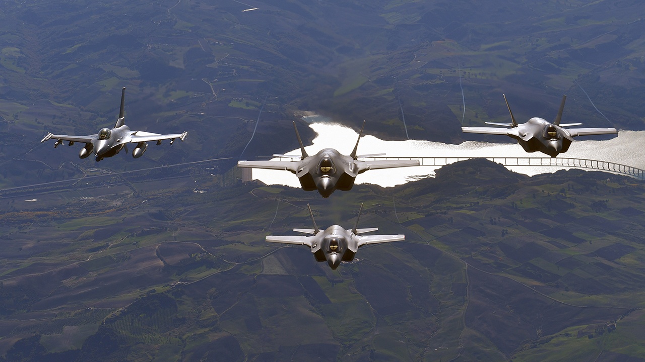 Эрдоган раскритиковал Нетаньяху и Мицотакиса за слова о поставках F-35