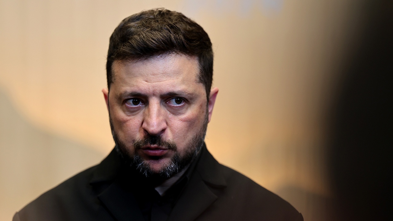 Захарова заявила, что Зеленский шантажировал НАТО ядерным оружием