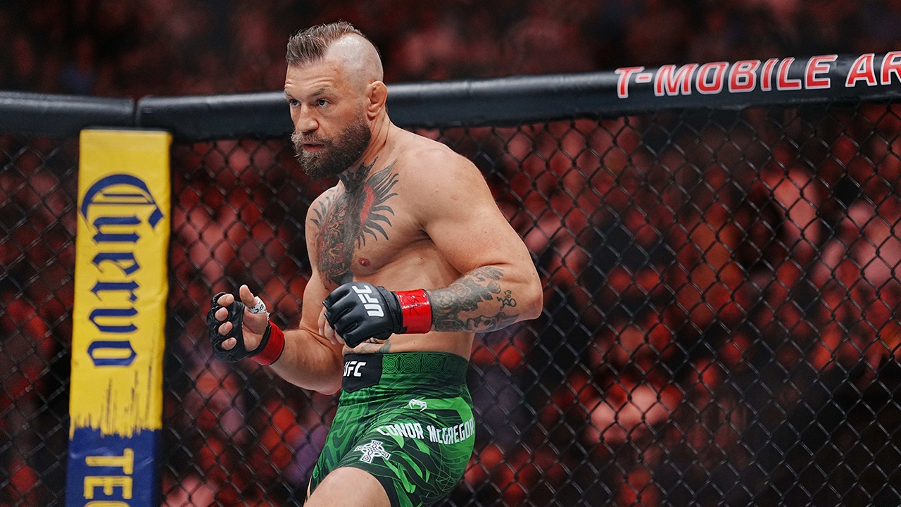 Макгрегор за минуту проиграл бой UFC после пятилетнего перерыва