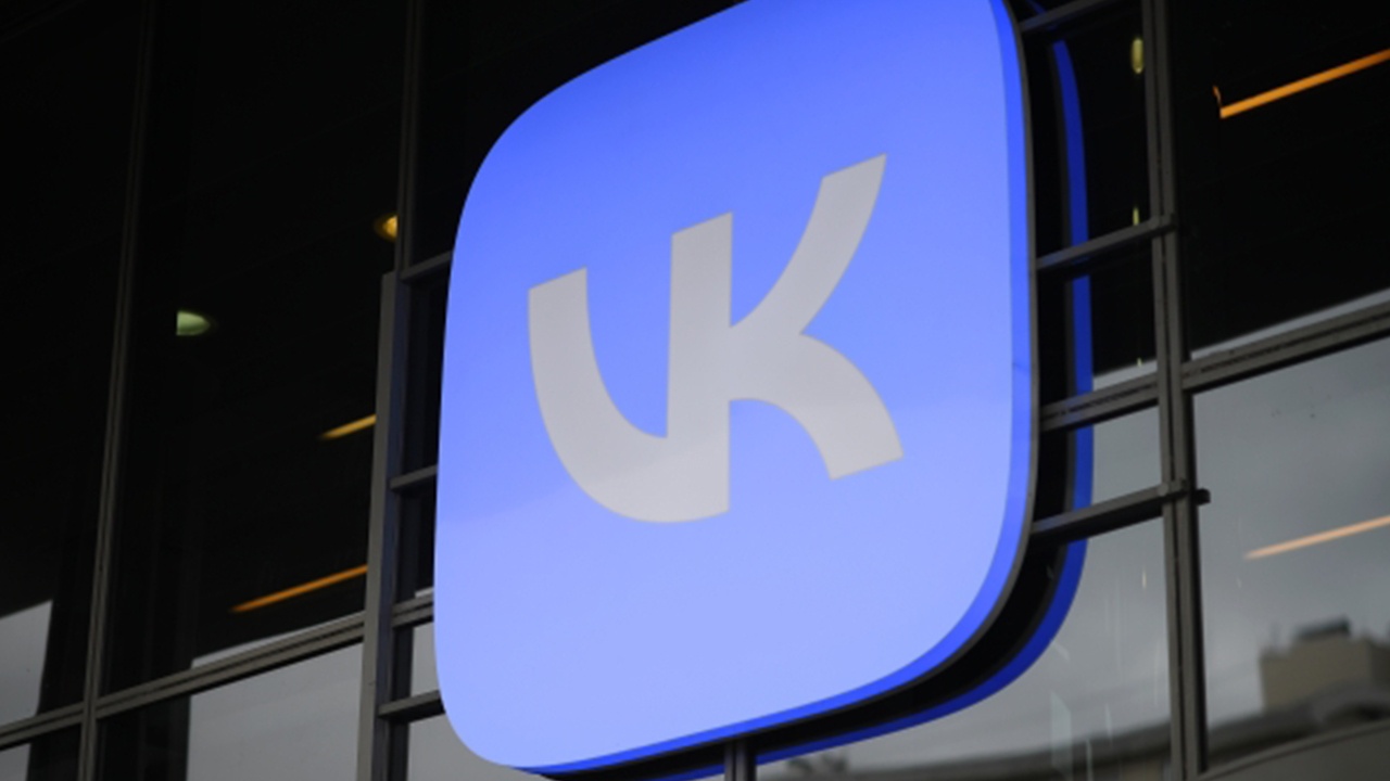 Евросоюз ввел санкции против VK и мессенджера МАХ