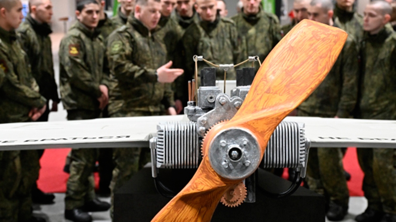 ВС РФ поразили два сухогруза в порту Южный в Одесской области