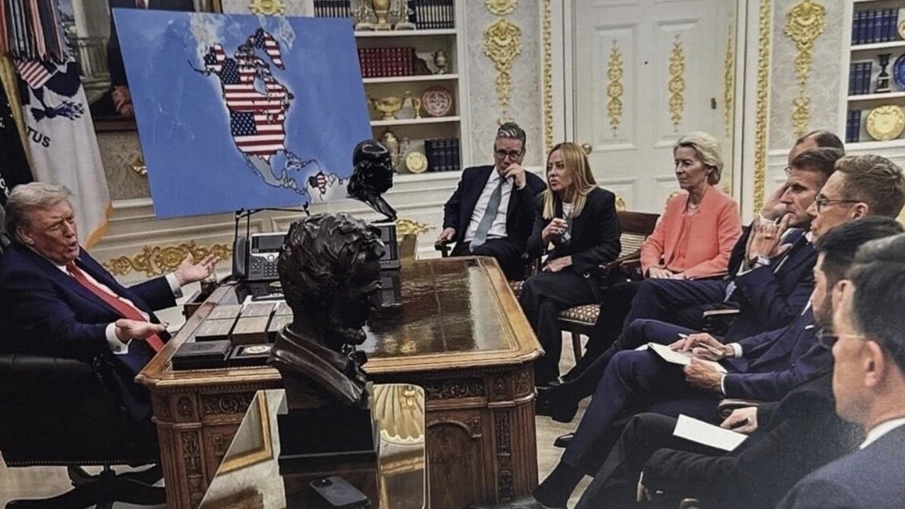 Трамп выложил коллаж, где заменил Украину Северной Америкой
