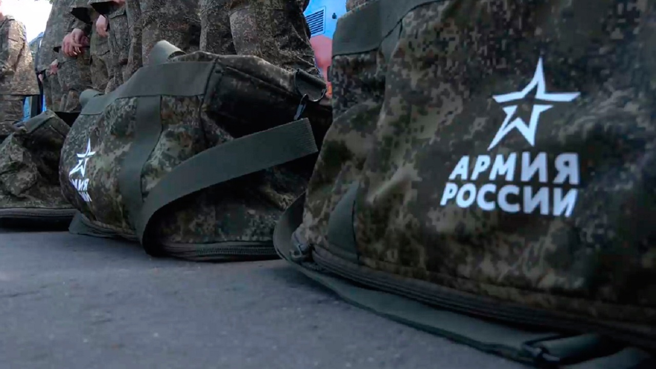 МО РФ: завершен весенний период отправки призывников на военную службу