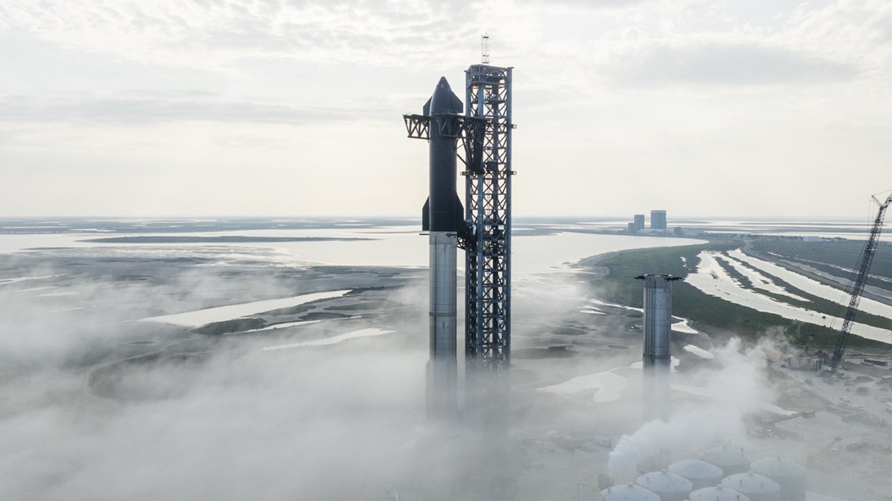 SpaceX отменила испытательный пуск корабля Starship из-за отключения двигателя