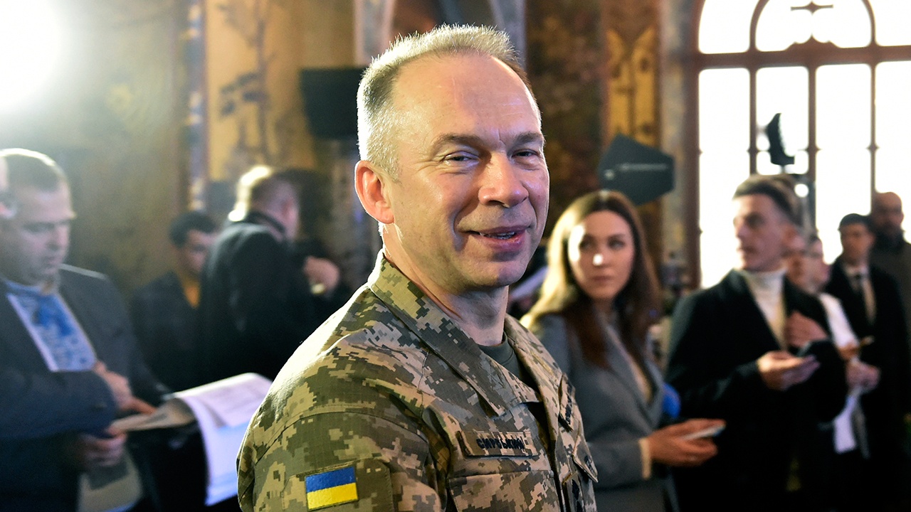FT: Зеленский готов отстранить Сырского на фоне растущих протестов 