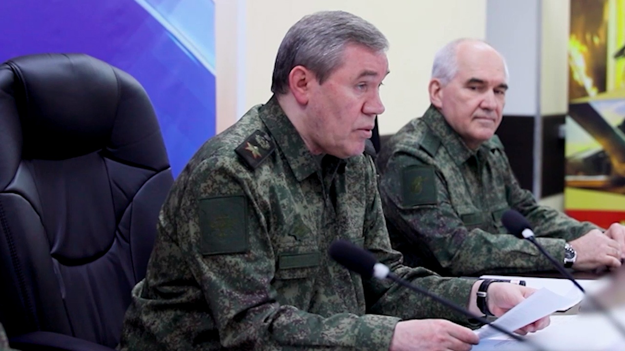 Герасимов проверил группировку «Запад» и отметил успехи в освобождении ДНР