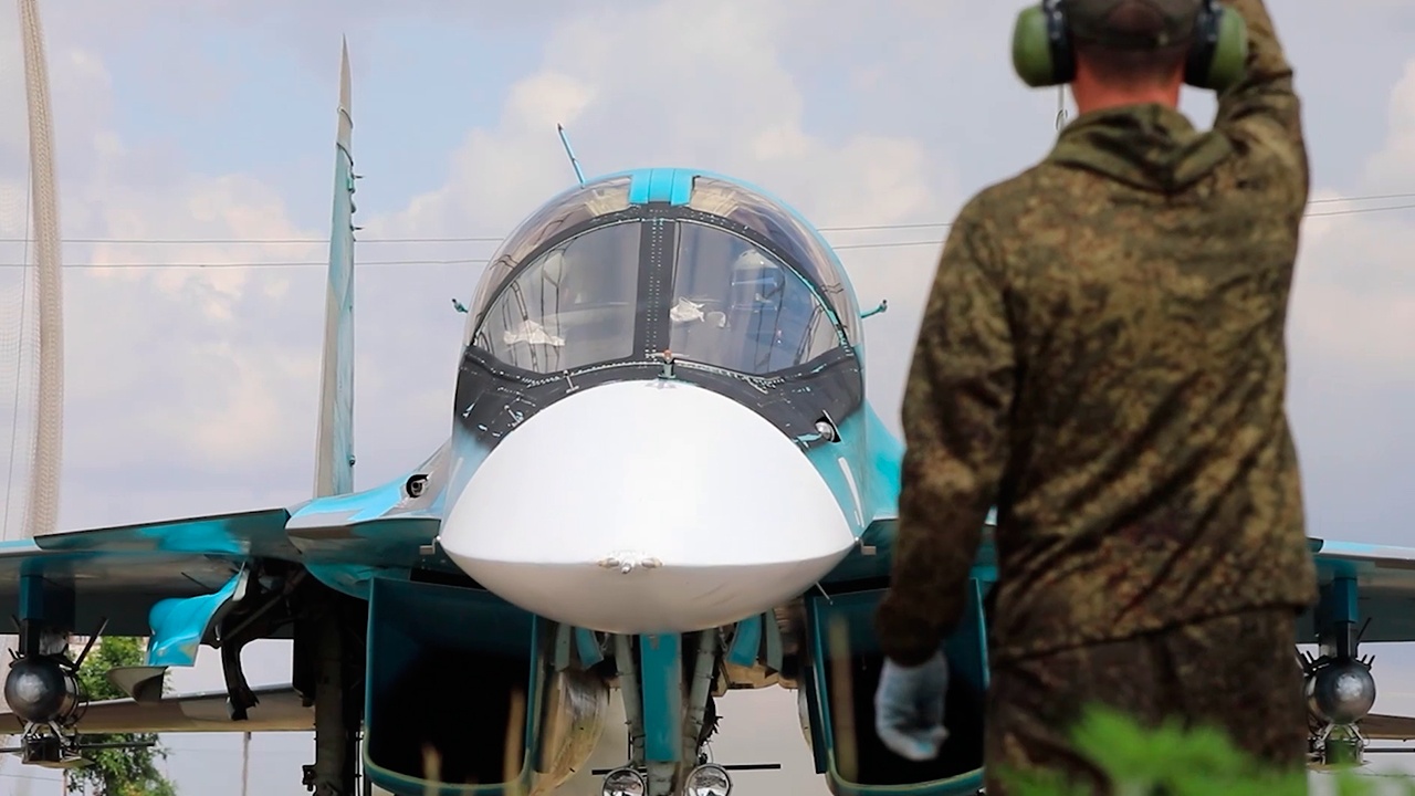 Экипаж Су-34 разнес пункт временной дислокации боевиков в зоне СВО