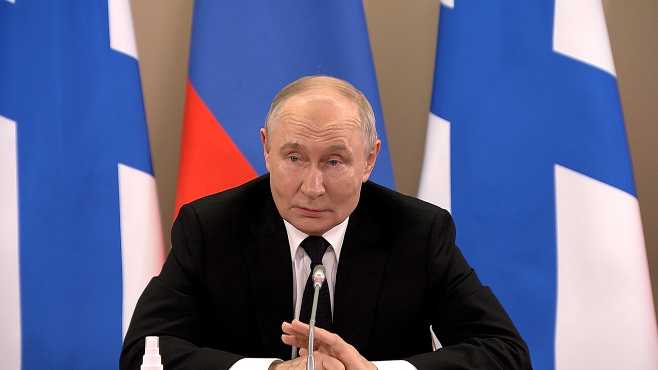 Путин: попытки изолировать РФ в сфере обороны терпят полное фиаско