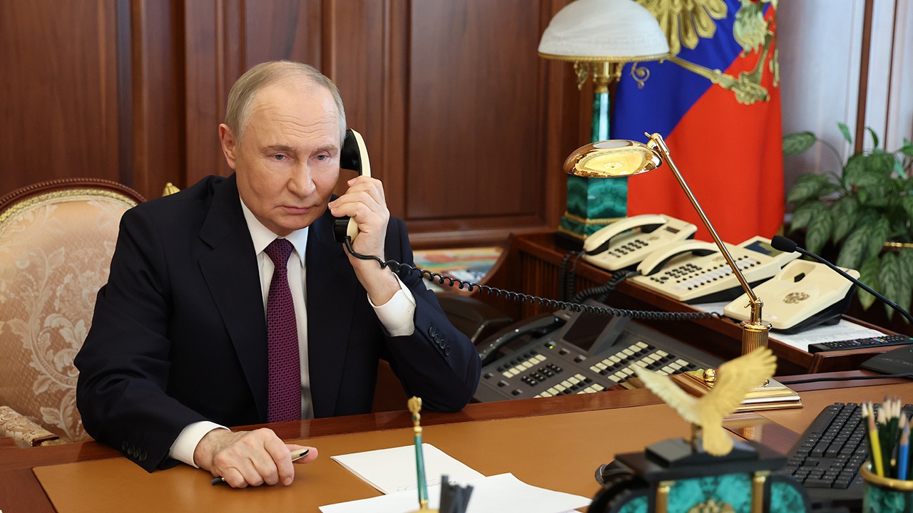 Песков: Путин проведет сегодня международный телефонный разговор 
