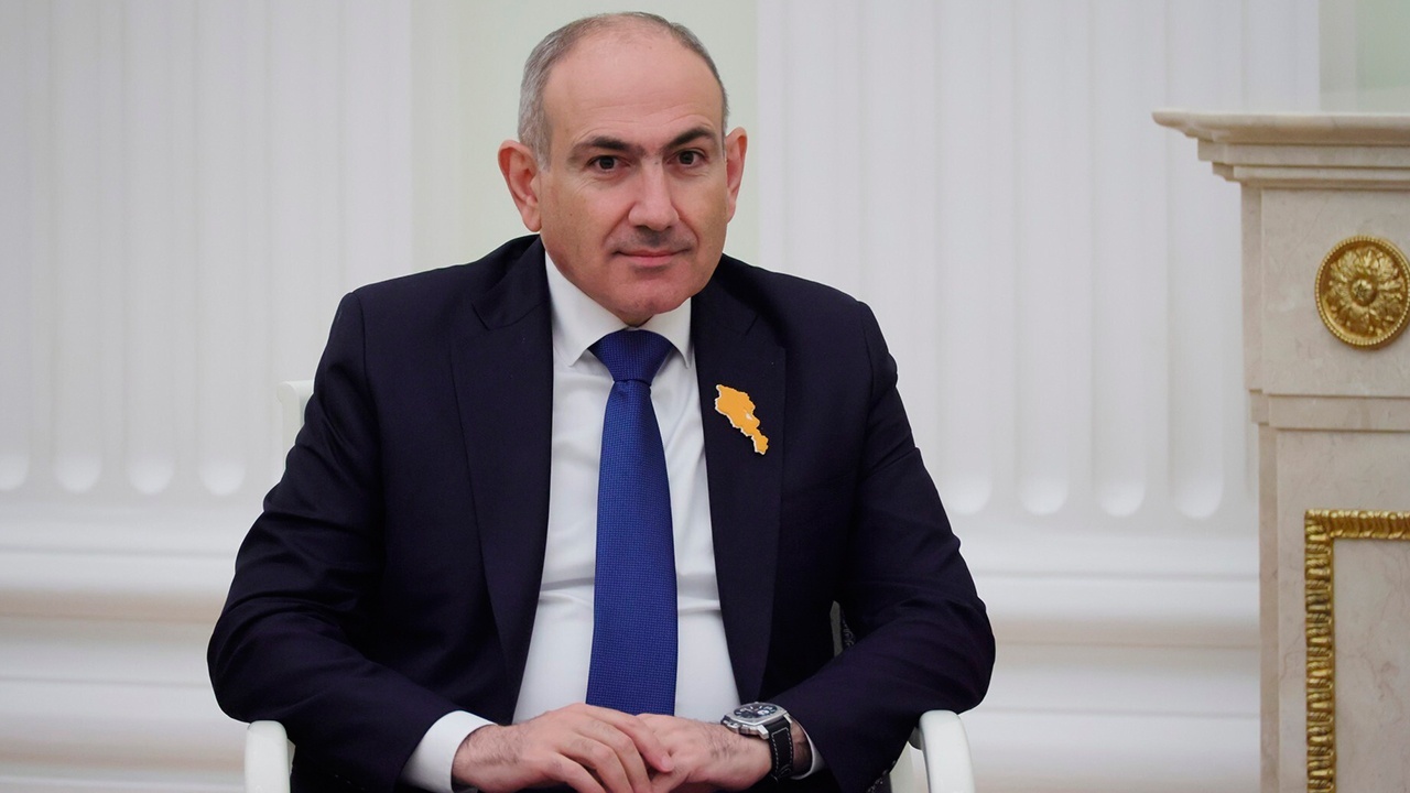 СВР: от кабмина Пашиняна требуют сократить связи с РФ ради евроинтеграции
