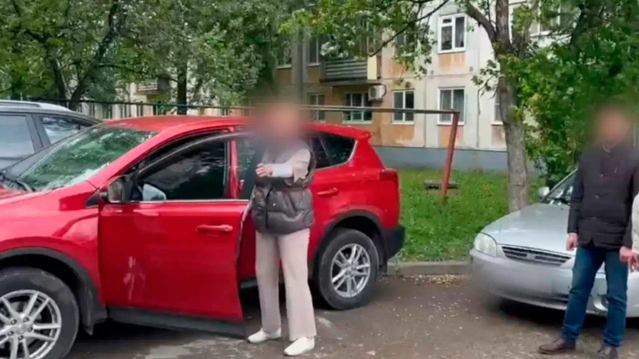 Словак в парике и женской одежде пытался убить бывшую жену в Уфе