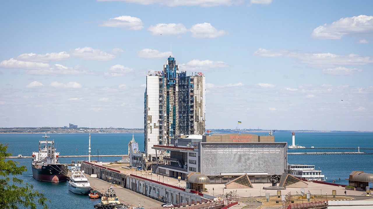 Украина ежедневно теряет до $70 млн из-за простоя портов