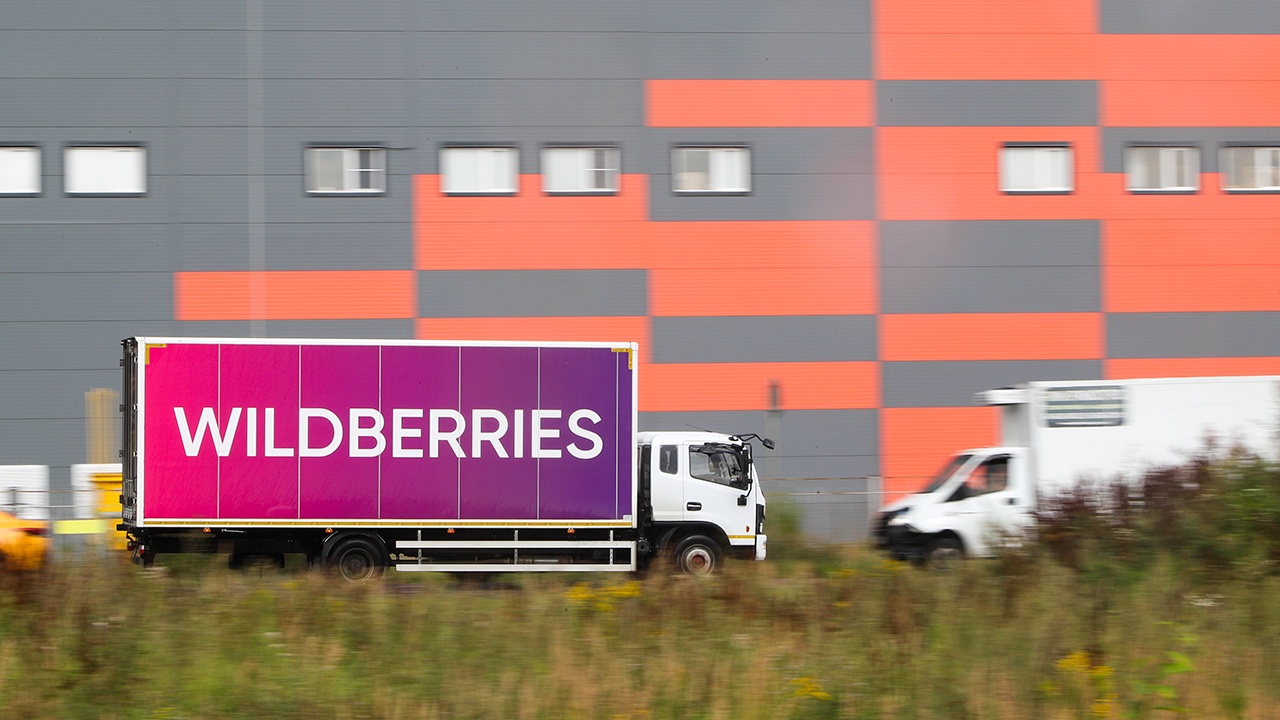 Один человек пострадал при атаке дронов на склад Wildberries под Пензой