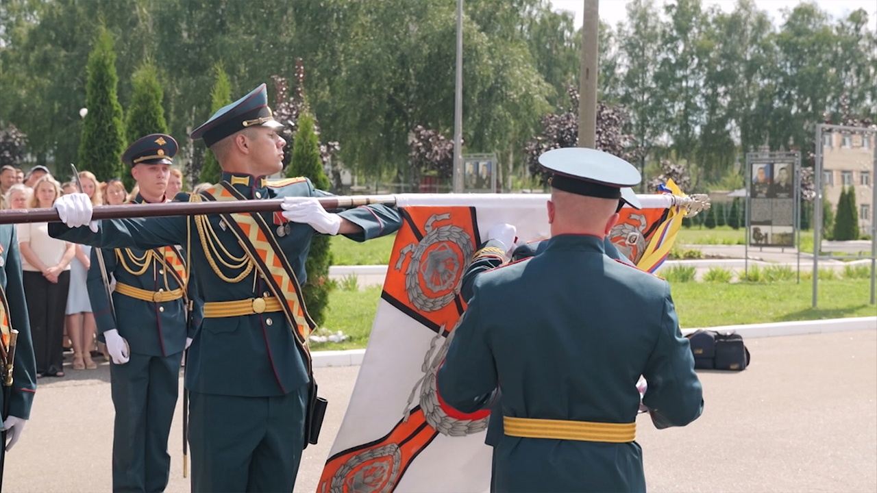 Два гвардейских соединения инженерных войск отметили высокими наградами