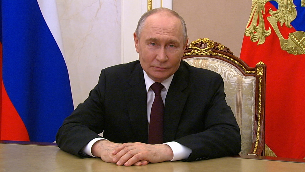 Путин поздравил железнодорожников с профессиональным праздником