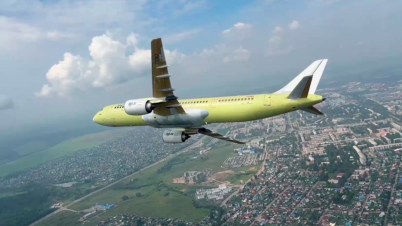  Появились кадры первого полета самолета МС-21 